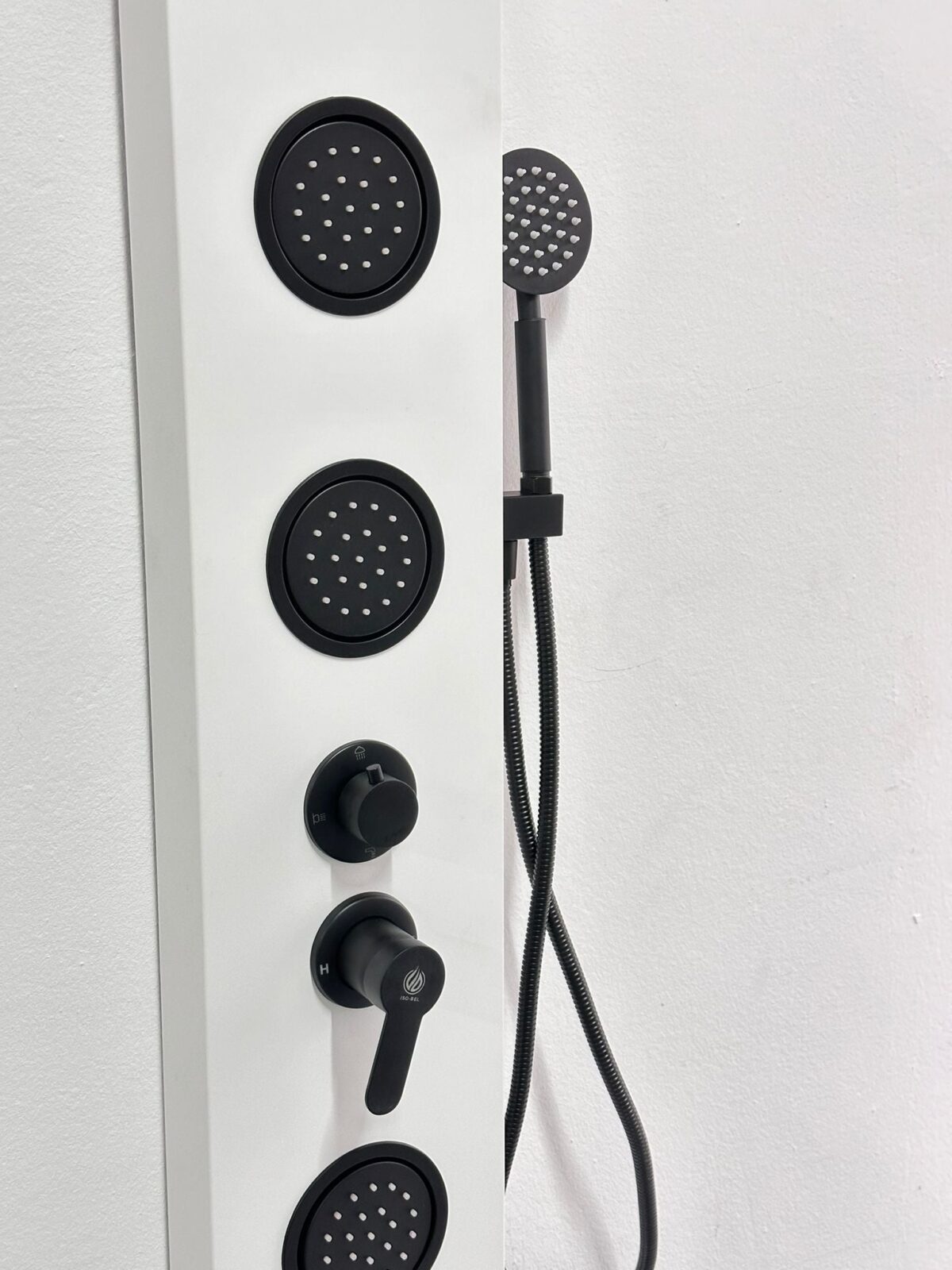 Panneau De Douche Mat Tout En Accessoire Tout Noir – Image 7